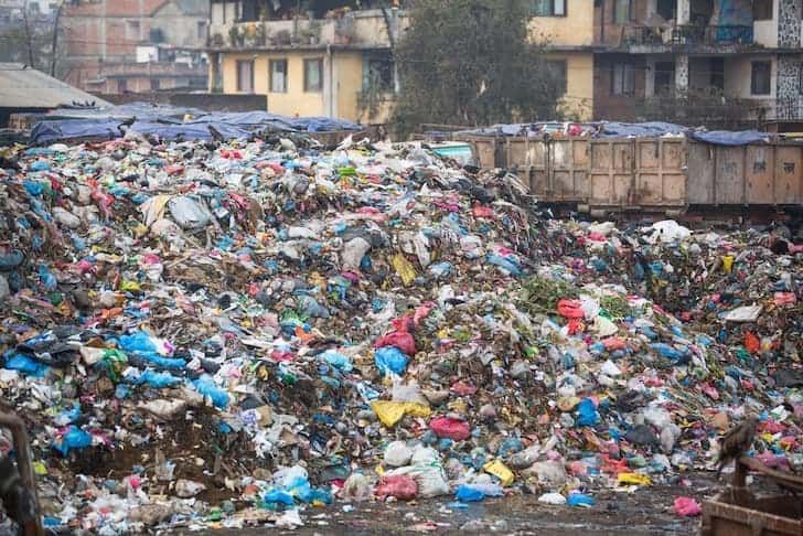 Inovasi Kerajinan Limbah Plastik Kreatif